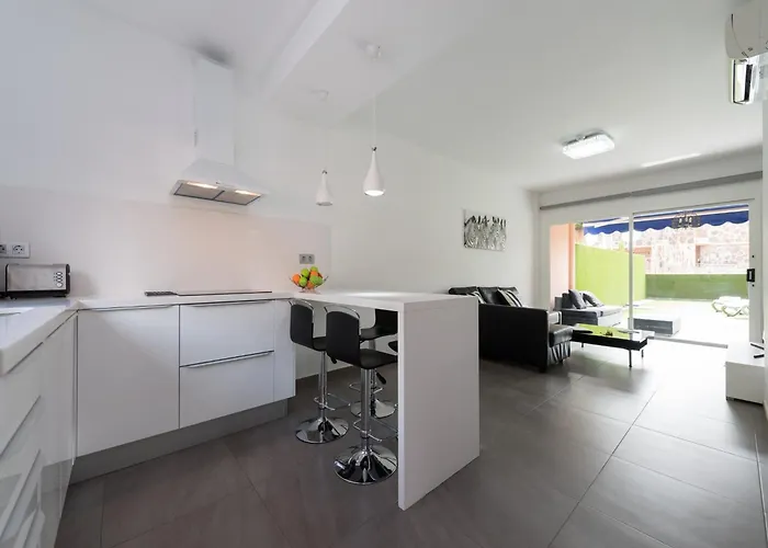 Duplex In Near Meloneras *